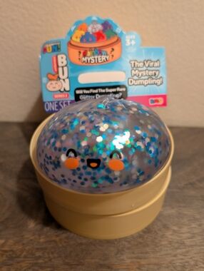 BRAND NEW RARE GLITTER DUMPLING from Crazy Fun Rainbow Mystery Squishy Dumpling